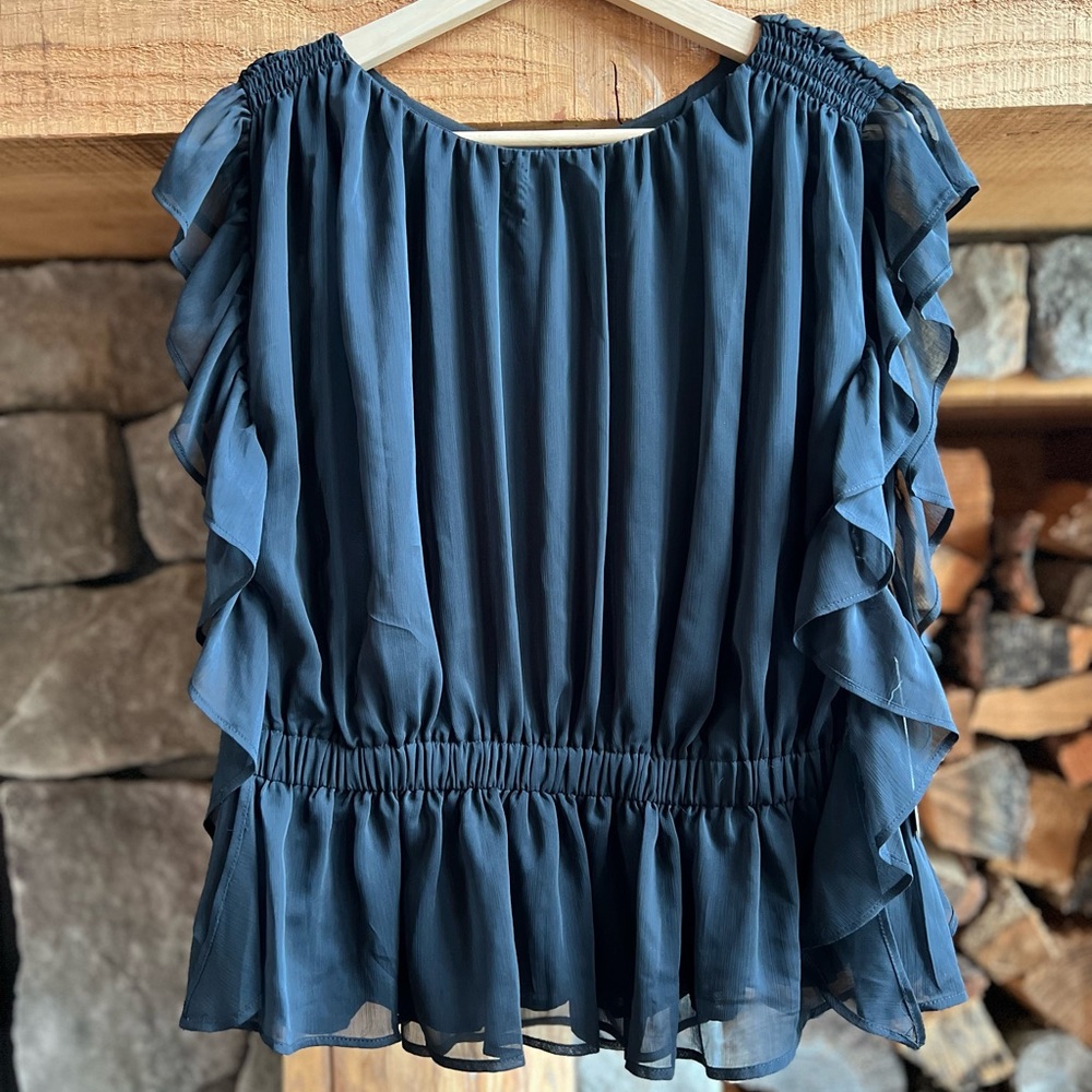 Halogen flutter sleeve blouse